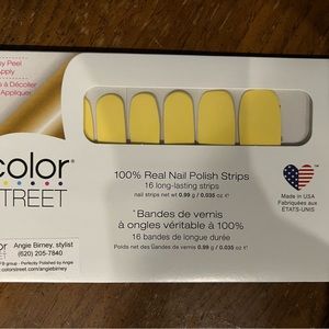 Color street Belgian Buttercup